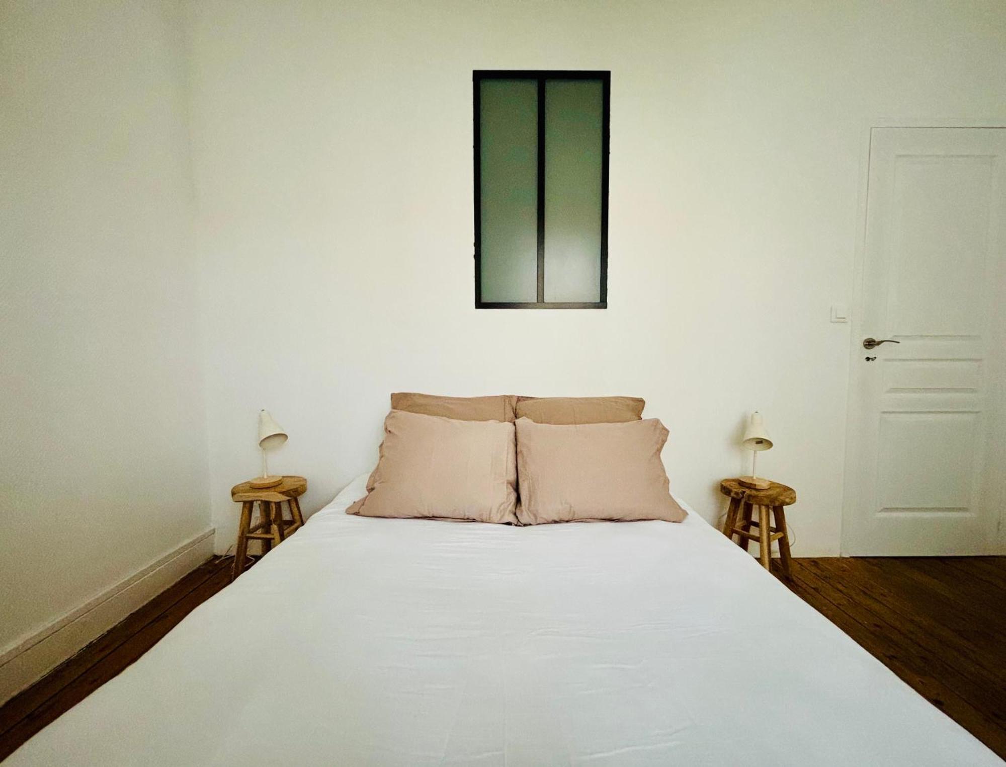 La Maison Du Parc, Charme Et Tranquillite Ниор Екстериор снимка