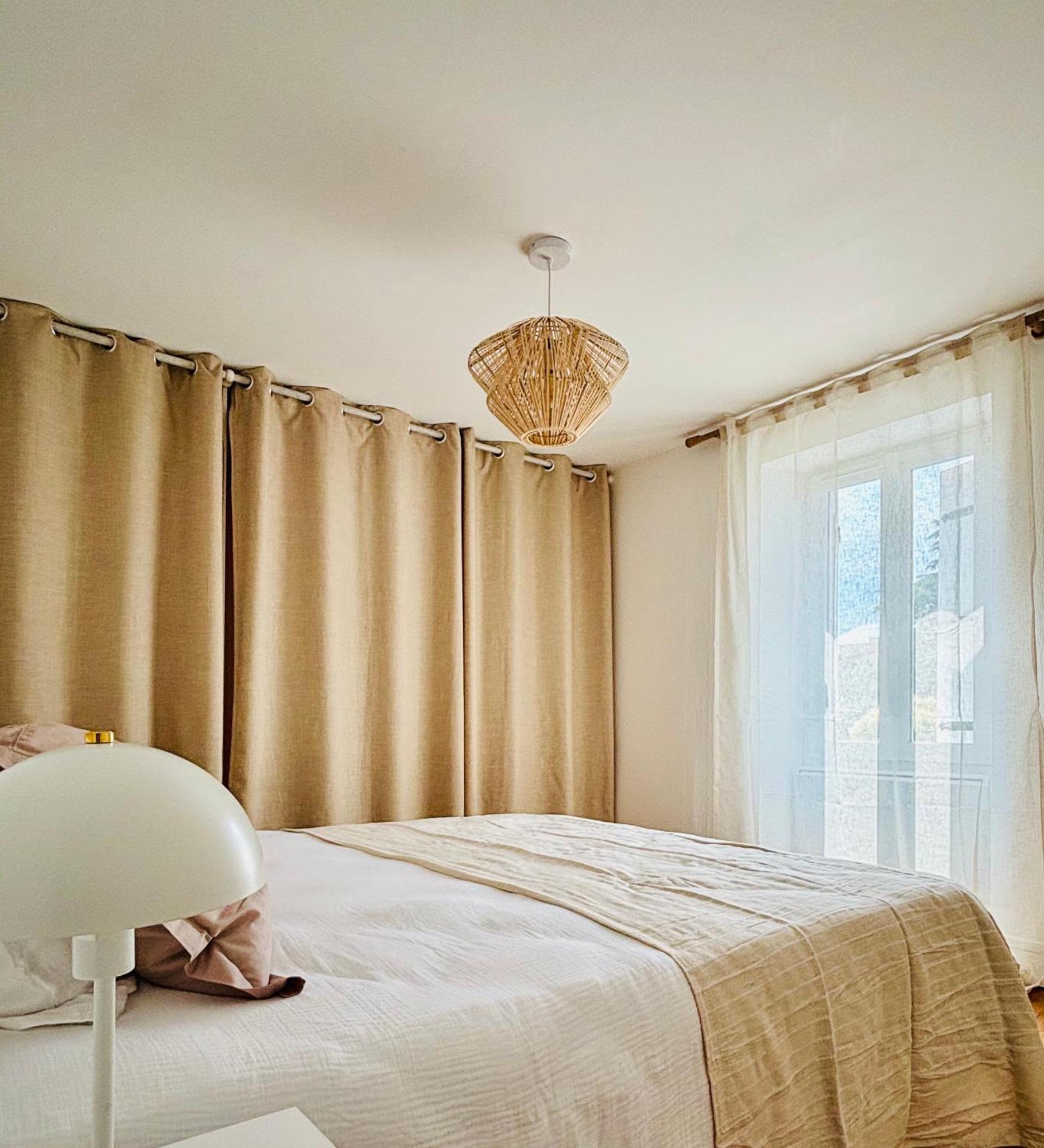 La Maison Du Parc, Charme Et Tranquillite Ниор Екстериор снимка